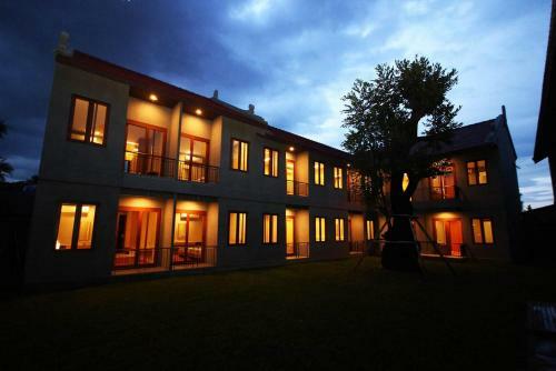 Chu Hotel