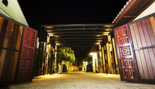 Chu Hotel