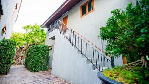 Chu Hotel