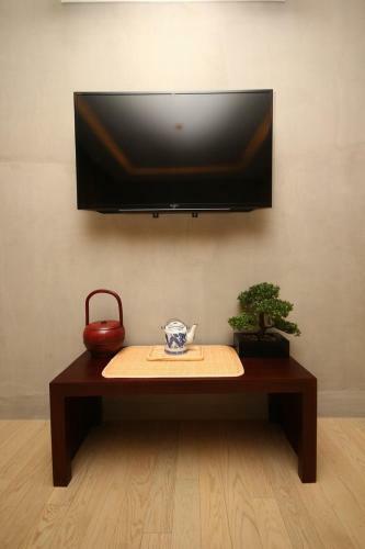 Chu Hotel
