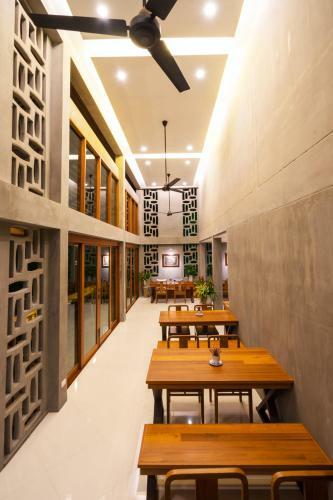 Chu Hotel