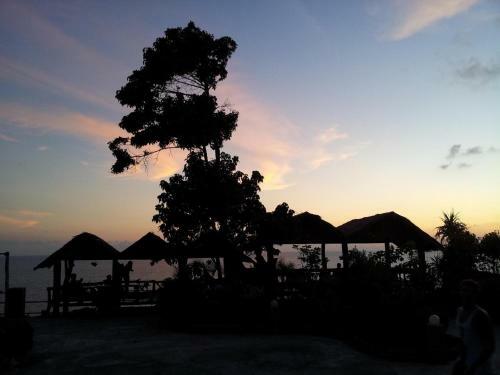 Hostal Lanta Topview Resort