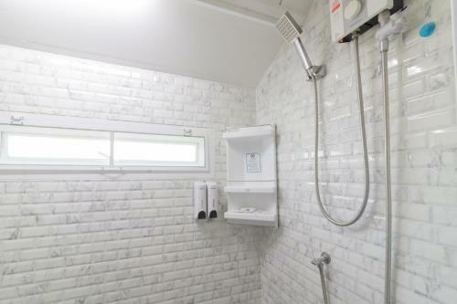 Hostal Rendezvous Guesthouse