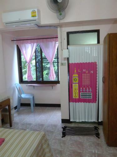 Hostal Ban Wiang Guest House
