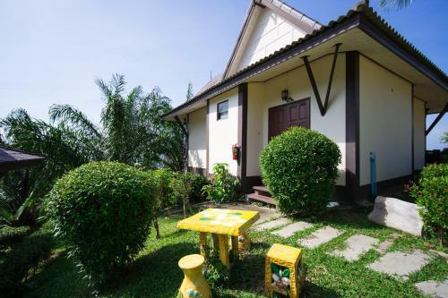 Hostal Phuchawee Lanta