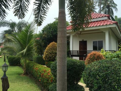 Hotel Hana Lanta Resort