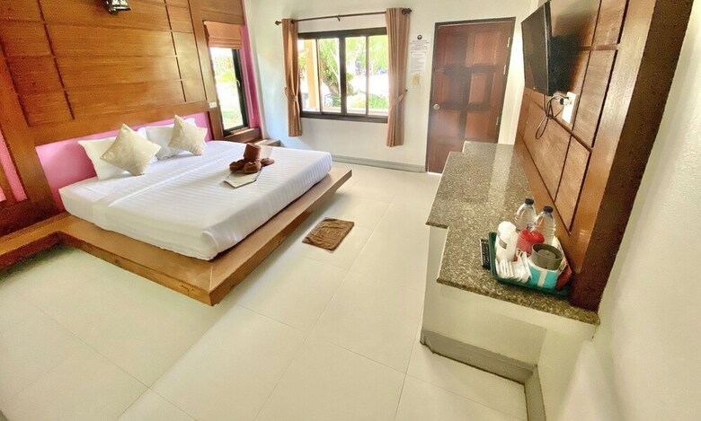 Hotel Lanta Emerald Bungalow