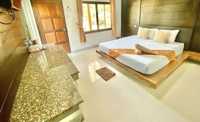 Hotel Lanta Emerald Bungalow