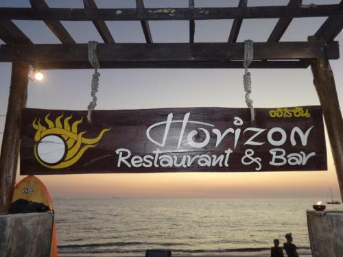 Horizon Bungalows Restaurant And Bar