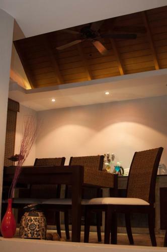 Penn Sunset Villa With Private Pool 10