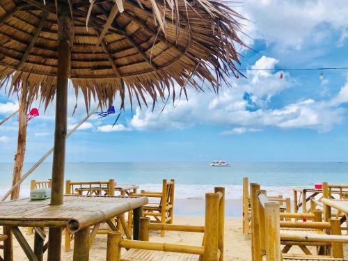 Lanta Palm Beach Resort