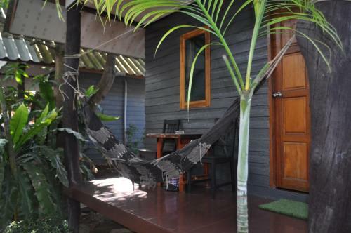 Hotel Lanta New Coconut Bungalow