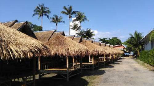 Hotel Lanta New Coconut Bungalow