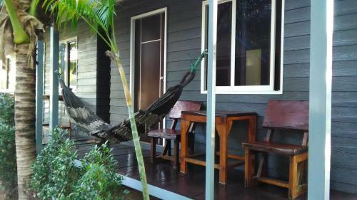 Hotel Lanta New Coconut Bungalow