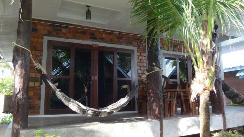 Hotel Lanta New Coconut Bungalow