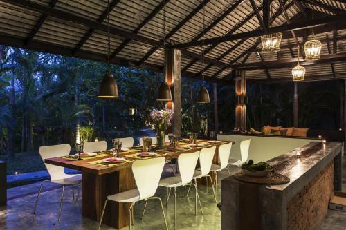 X2 Chiang Mai South Gate Villa