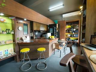 Hostal 60 Blue House