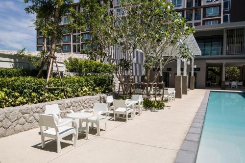 Apartamentos First Choice Suites By The Sea