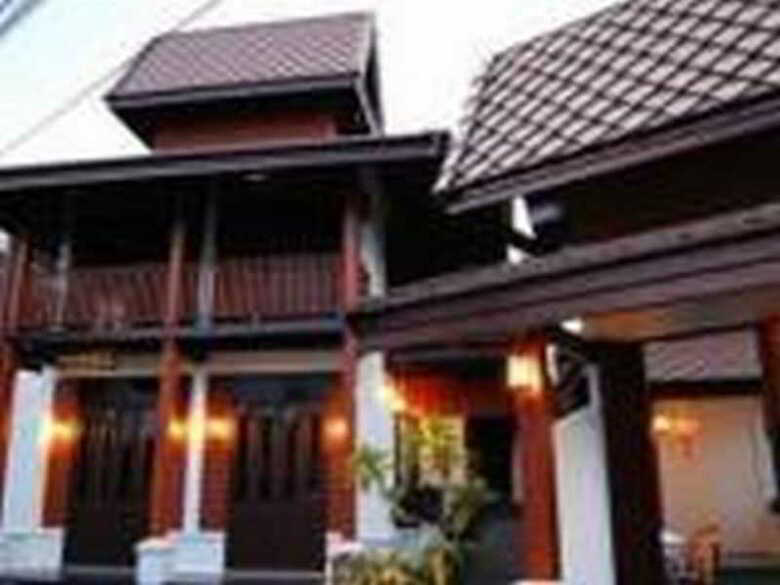 Hotel Baanlek Home Stay