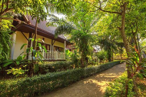Hotel Lanta Klong Nin Beach Resort