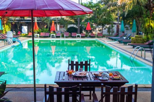 Hotel Lanta Klong Nin Beach Resort
