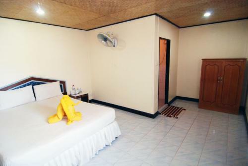 Hotel Lanta Coral Beach Resort