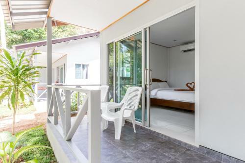 Hotel Lanta Coral Beach Resort