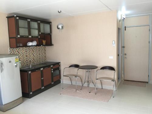 Aparthotel Muangthongthani Rental/khun Dan