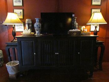 Hotel Tri Yaan Ros Colonial House