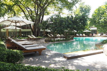 Woodlands Hotel And Resort