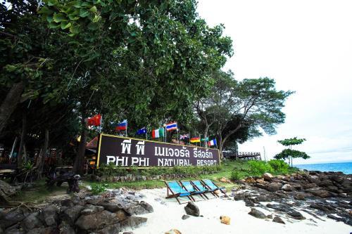 Hotel Phi Phi Natural Resort
