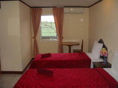 Hostal The Britannia
