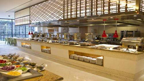 Hotel Holiday Inn Qingdao City Center