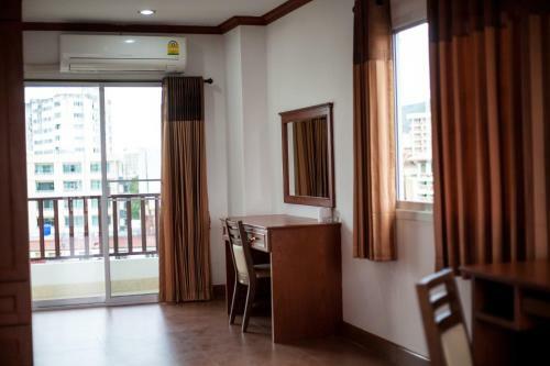 V Residence Hotel