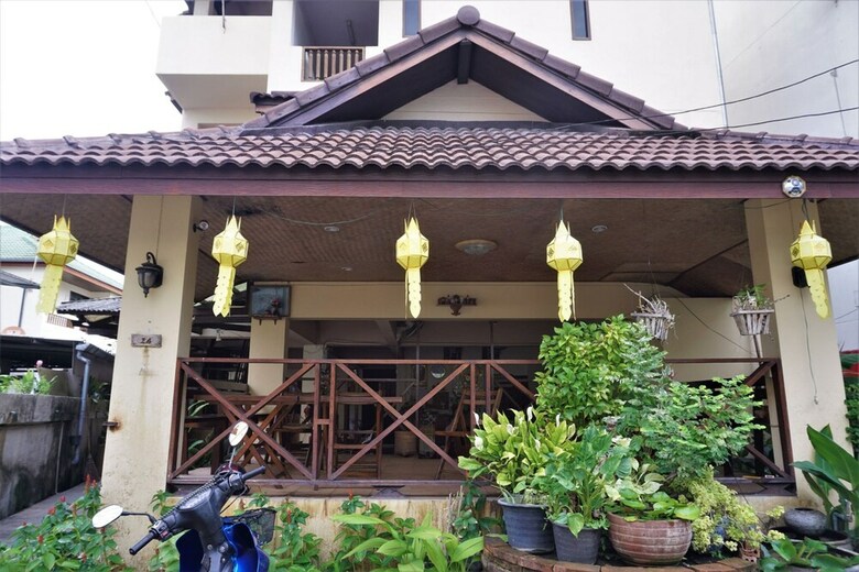 Hostal Water Well Guest House