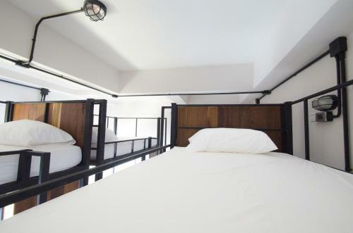 Sabai Hotel & Hostel