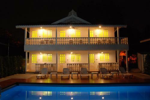 Hostal Baan Luang Harn