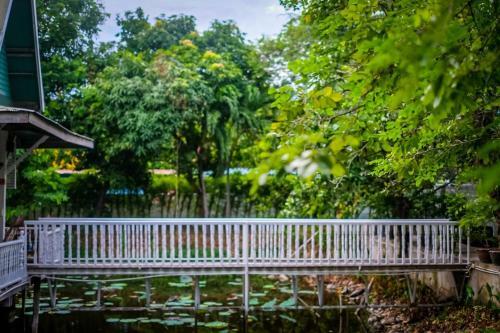 Hostal Baan Luang Harn