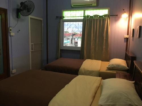 Hostal Baan Bussara