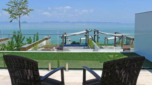 Hotel The Nchantra Pool Suite Phuket