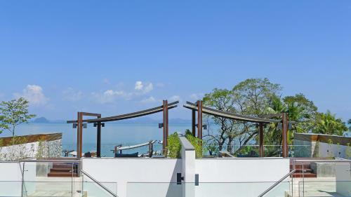 Hotel The Nchantra Pool Suite Phuket