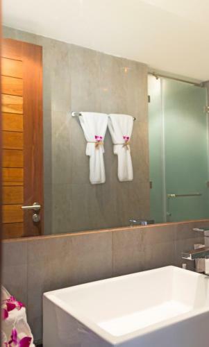 Hotel The Nchantra Pool Suite Phuket