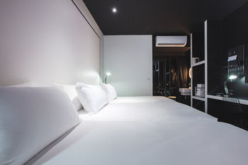 Hotel Blu Monkey Phuket Phangnga Road