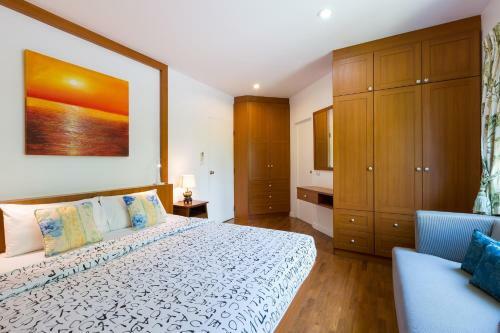 Apartamentos Baan Poolom Beachfront Condominium