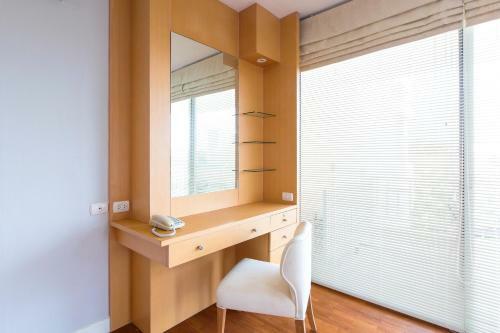 Apartamentos Baan Poolom Beachfront Condominium