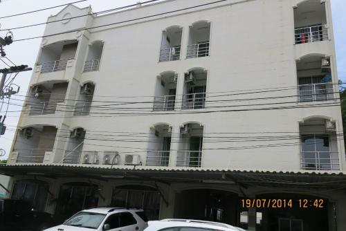 Ekkamon Apartment