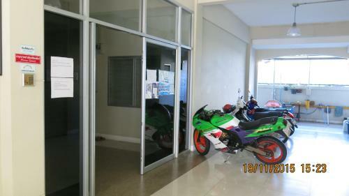 Ekkamon Apartment