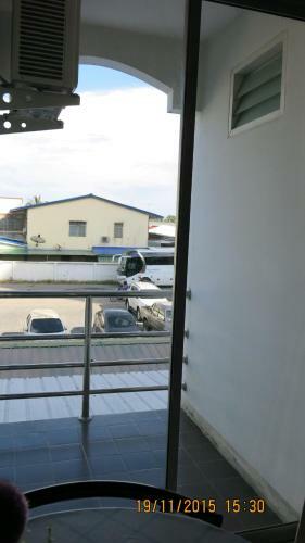Ekkamon Apartment