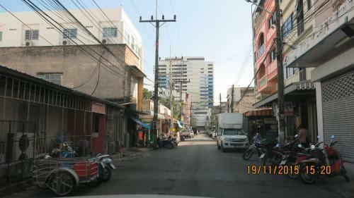 Ekkamon Apartment