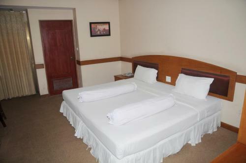 Ayutthaya Thenee Hotel